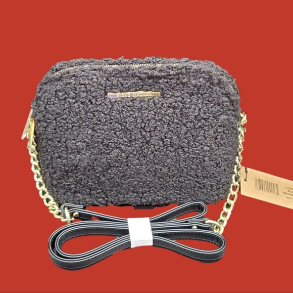 🎉SOLD👜 Steve Madden Faux Sherpa Crossbody - Picture 2 of 11